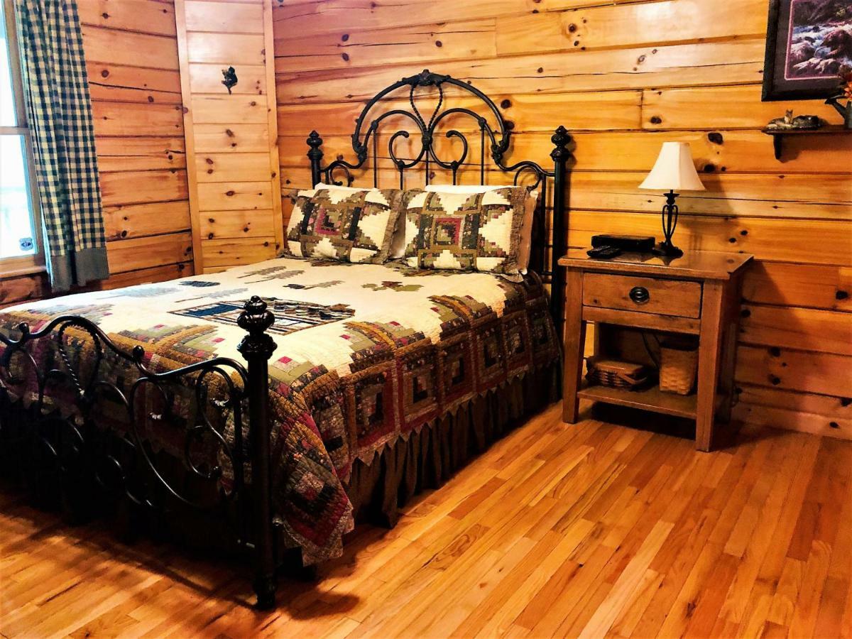 Bear Pleasures Cabin Gatlinburg Exterior foto